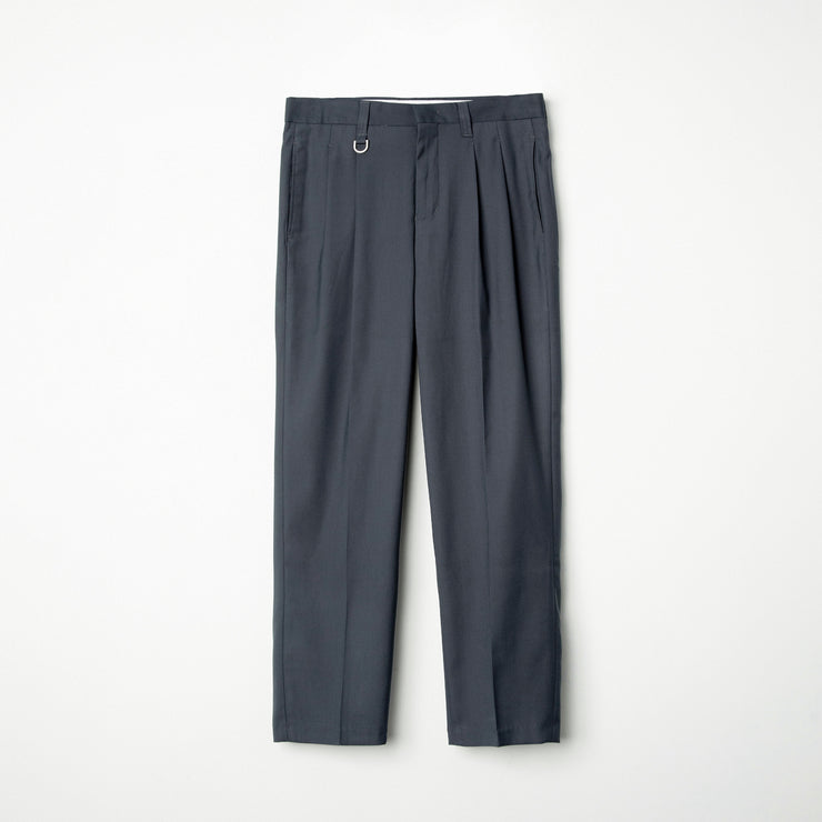 Loose trousers