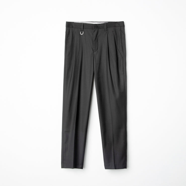 Loose trousers
